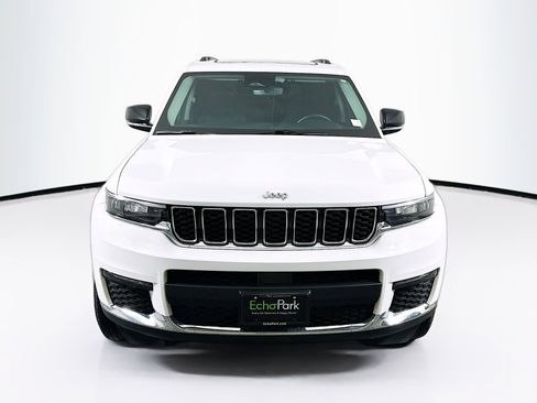 Used 2022 Jeep Grand Cherokee L Limited image 2