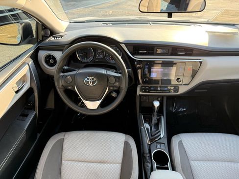Used 2019 Toyota Corolla LE image 17