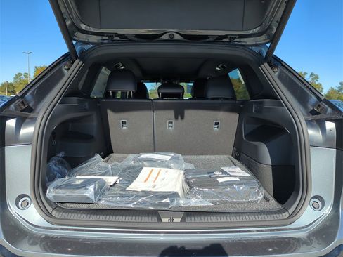 New 2026 Volkswagen Tiguan SE R-Line image 19