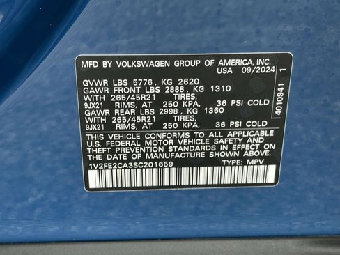 Certified 2025 Volkswagen Atlas Cross Sport SEL Premium R-Line image 26