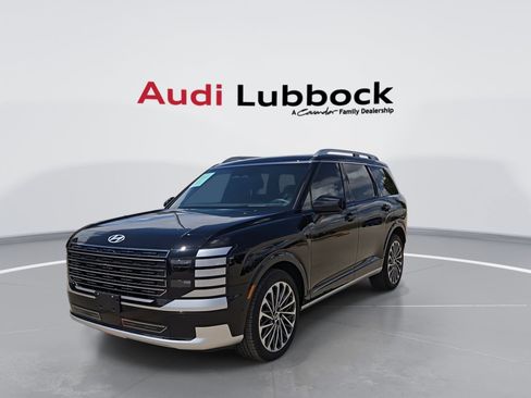 Used 2026 Hyundai Palisade Calligraphy FWD image 3