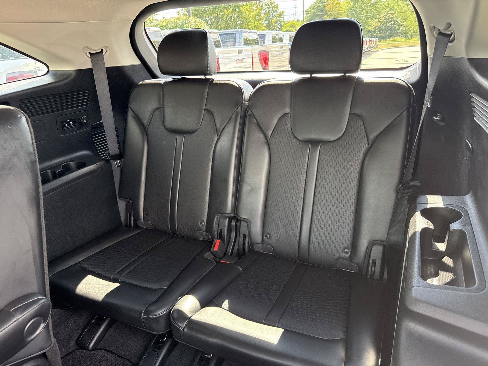 Used 2023 Kia Sorento SX AWD/4WD image 16