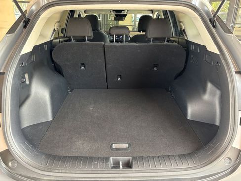 Used 2025 Kia Sportage LX image 30