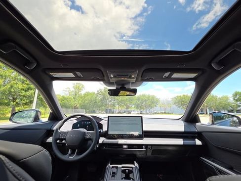 New 2026 Lexus ES 350e FWD image 19