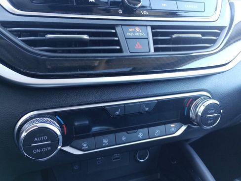 New 2025 Nissan Altima 2.5 SR w/ SR Premium Package image 17