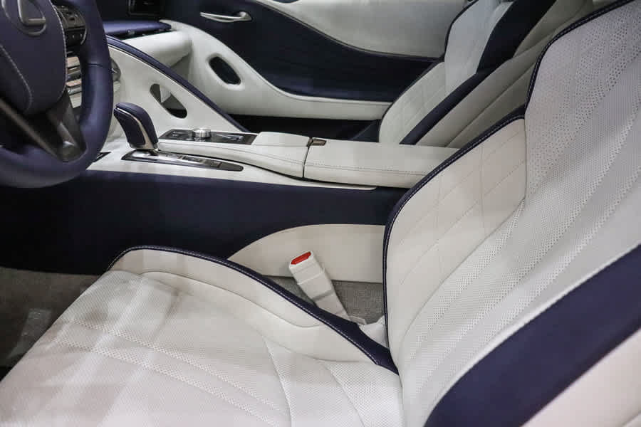 Used 2026 Lexus LC 500 Convertible RWD image 19
