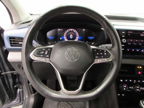 Used 2024 Volkswagen Taos SE AWD/4WD image 22