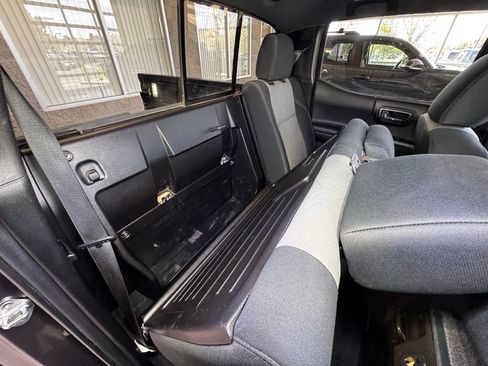 Used 2023 Toyota Tacoma TRD Off-Road image 58