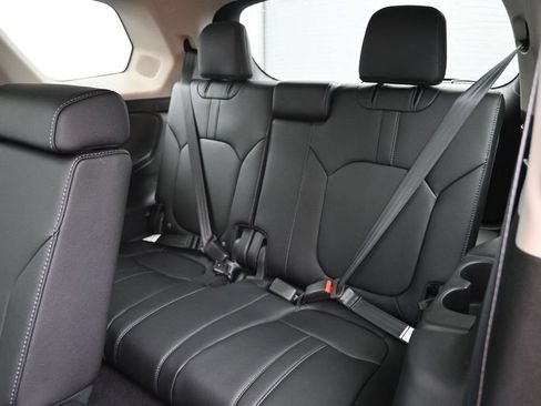 New 2026 Honda Pilot Touring image 22