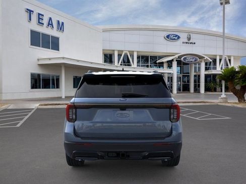 New 2026 Ford Explorer ST-Line RWD image 5
