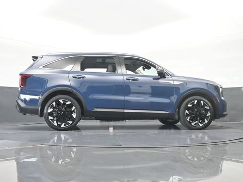 Used 2025 Kia Sorento SX image 69