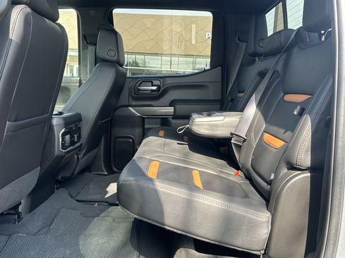 Used 2022 GMC Sierra 1500 AT4 w/ AT4 Preferred Package image 20