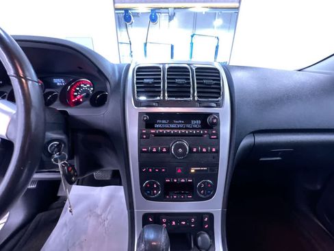 Used 2010 GMC Acadia SLT image 22