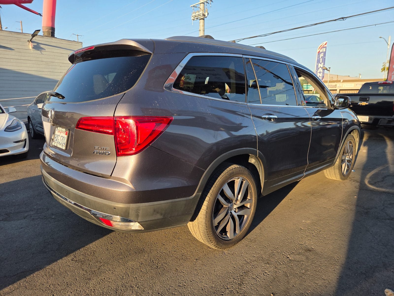 Used 2017 Honda Pilot Elite image 3