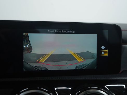 Used 2021 Mercedes-Benz CLA 250 CLA 250 image 21