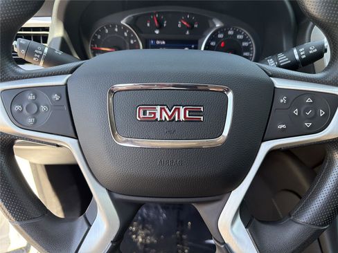 Used 2023 GMC Acadia SLE w/ Driver Convenience Package FWD image 13