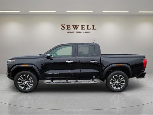New 2026 GMC Canyon Denali image 2