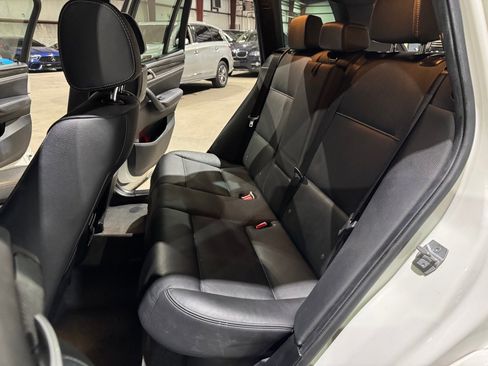 Used 2017 BMW X3 xDrive28i image 18