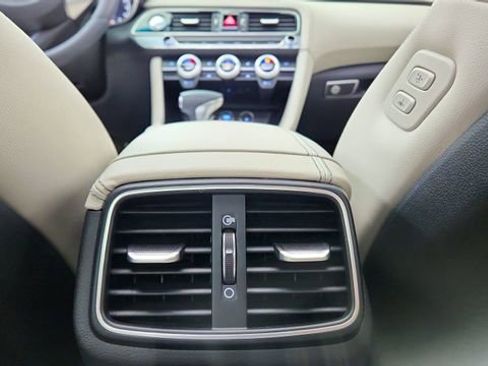 Used 2023 Genesis G70 2.0T w/ Sport Prestige Package image 38