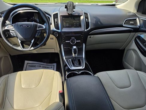 Used 2015 Ford Edge Titanium w/ Technology Package FWD image 9