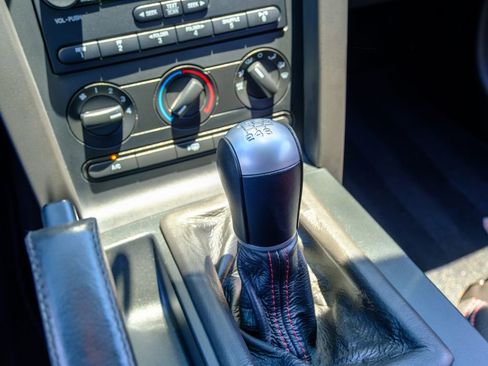 Used 2007 Ford Mustang Shelby GT500 RWD image 28