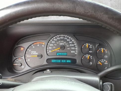Used 2003 Chevrolet Silverado 3500 LS AWD/4WD image 14