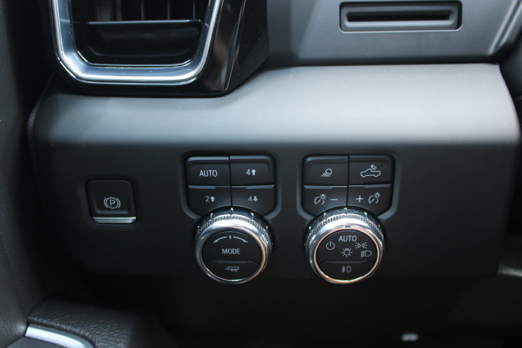 Used 2023 GMC Sierra 1500 Denali AWD/4WD image 31