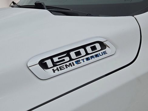 Used 2023 RAM 1500 Big Horn AWD/4WD image 11
