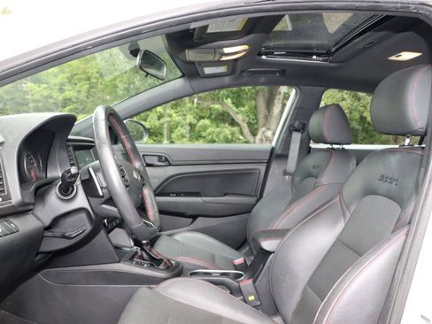 Used 2018 Hyundai Elantra Sport FWD image 8