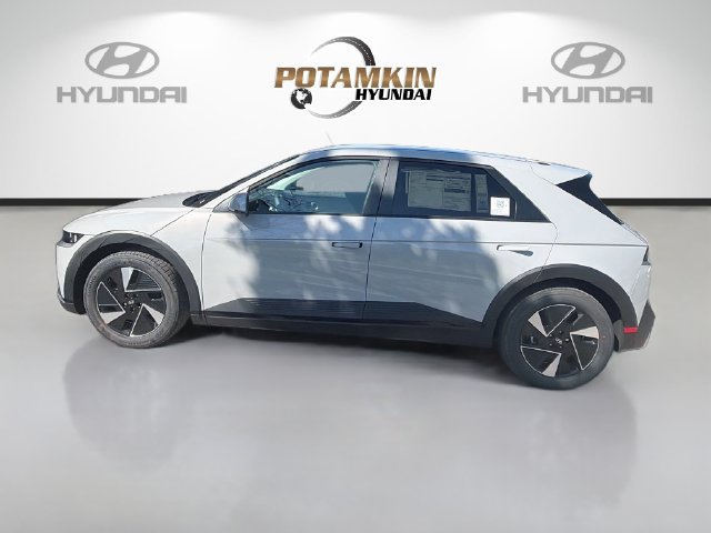 New 2027 Hyundai Ioniq 5 SE RWD image 8