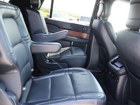 Used 2024 Lincoln Navigator L 4WD image 16