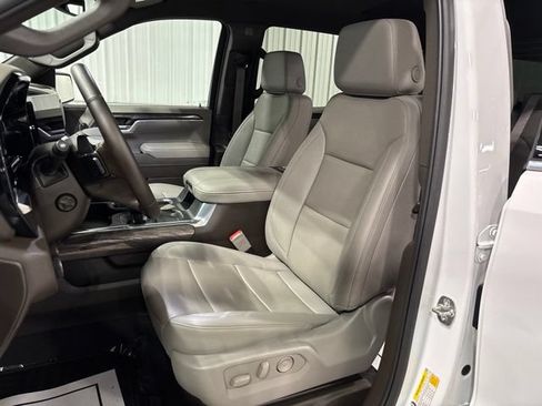 Used 2025 Chevrolet Silverado 1500 LTZ AWD/4WD image 18