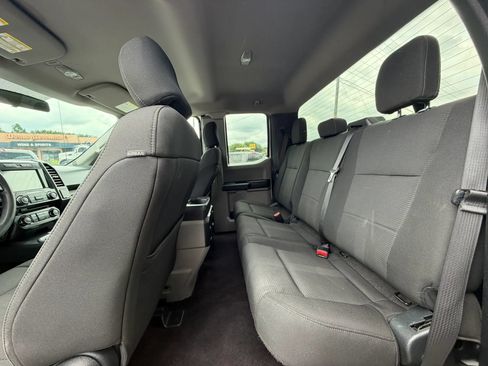 Used 2017 Ford F150 XL w/ Equipment Group 101A Mid RWD image 14