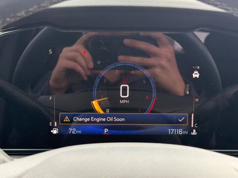 Used 2025 Chevrolet Trax ACTIV w/ Sunroof Package FWD image 39