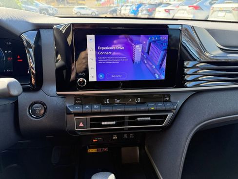 Used 2025 Toyota Camry LE image 17