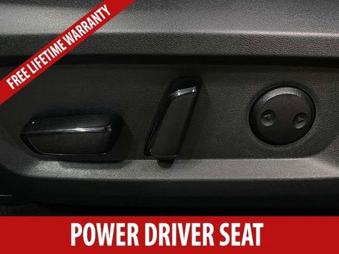 Used 2025 Nissan Rogue SV FWD image 8
