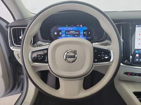 Used 2025 Volvo S60 B5 Plus FWD image 21