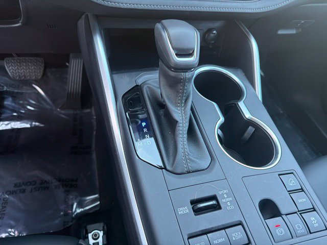 Used 2026 Toyota Highlander XLE AWD/4WD image 10