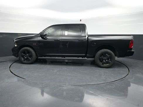 Used 2017 RAM 1500 Express w/ Black Ram 1500 Express Group AWD/4WD image 5