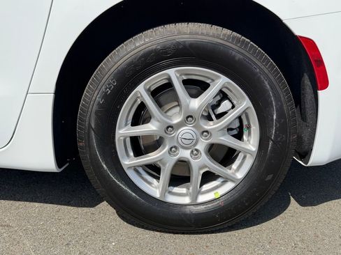 New 2026 Chrysler Pacifica Select FWD image 12