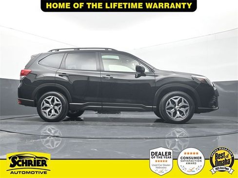 Used 2024 Subaru Forester Premium image 54