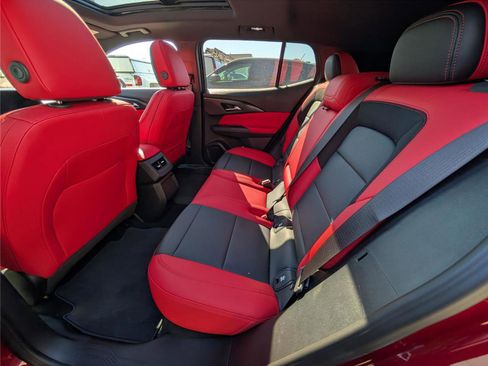 New 2026 Chevrolet Equinox EV RS image 9