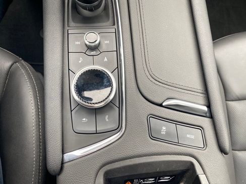 Used 2024 Cadillac XT5 Premium Luxury image 28