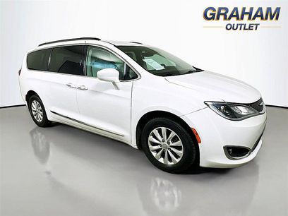 Used 2017 Chrysler Pacifica Touring-L