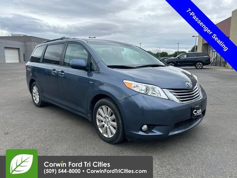 Used 2017 Toyota Sienna XLE w/ XLE Navigation Package AWD/4WD image 1