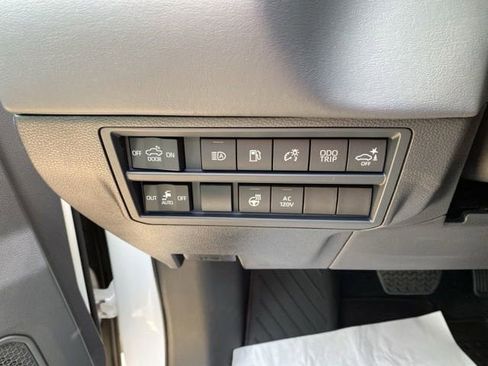 New 2026 Toyota Tundra Platinum AWD/4WD image 17
