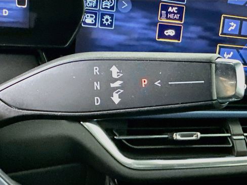 Used 2024 Chevrolet Equinox EV LT w/ LPO, All-Weather Mat Package FWD image 25