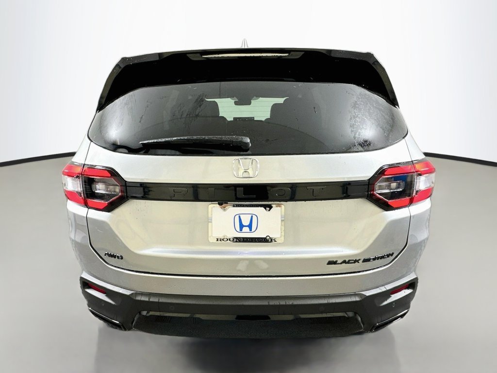 New 2026 Honda Pilot Black Edition image 6