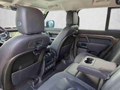 Used 2020 Land Rover Defender 110 S AWD/4WD image 19