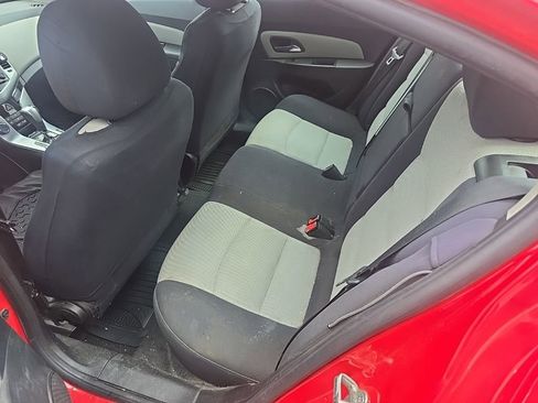 Used 2014 Chevrolet Cruze LS image 12